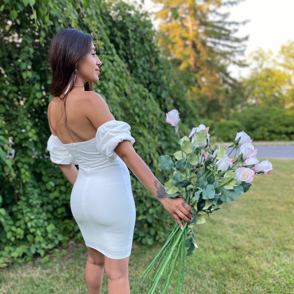 ‼️ Elegant White Puff Sleeve Fitted Classy Dress - Picture 7 of 8